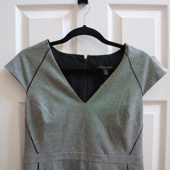 Banana Republic Sheath Dress NWT - Picture 4 of 6